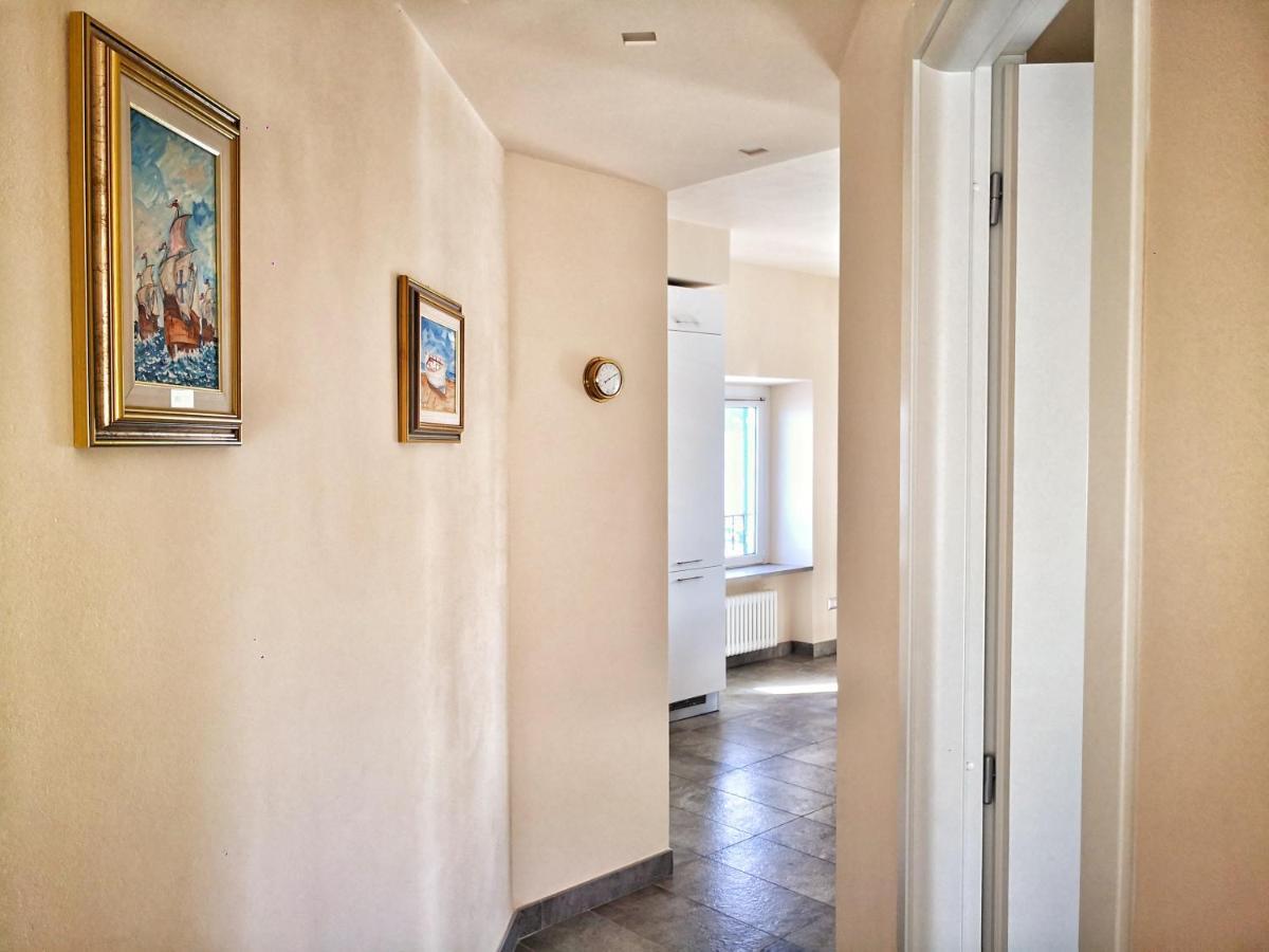 Appartamento Deluxe Con Terrazza Sul Mare Savona Exterior photo