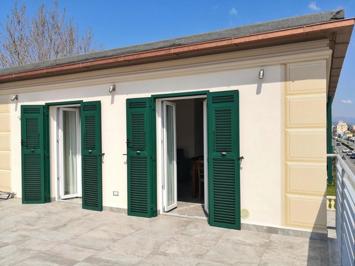 Appartamento Deluxe Con Terrazza Sul Mare Savona Exterior photo
